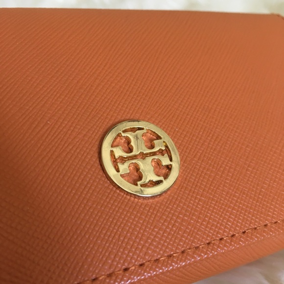 Tory Burch Sunglasses Case - Picture 6 of 6